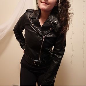 Target Wild Fable Faux Leather Cropped Biker Style Women’s Jacket with Z…